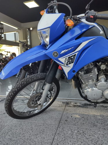 Imagen 5 de 15 de Yamaha Xtz 250 Lander Usado 2015! 15.000km Oportunidad