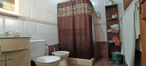 Cabaña De Madera En Venta En Punta Fría, Con Hermosas Vistas