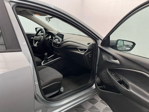 Chevrolet Onix plus 1.0 Lt 4p