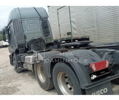 Imagem 5 de 8 de Caminhão Iveco Strallis 440 6x2 Ano 2014
