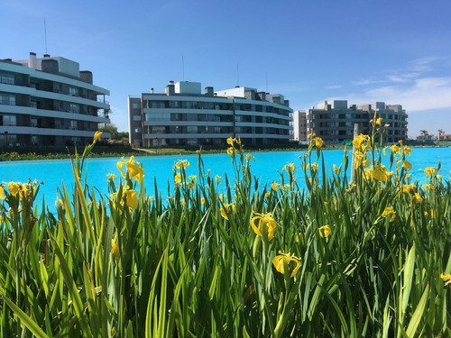 Oportunidad Tu Departamento Con Cochera, Balcon Y Parrilla. Condominio Con Playa Pilar Lagoon