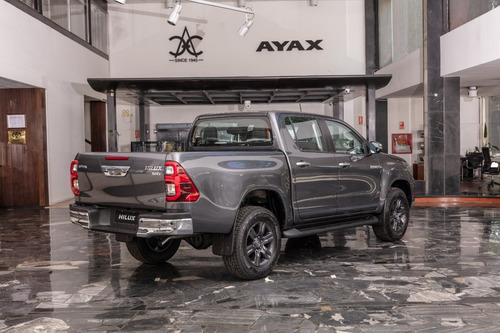 Toyota Hilux SRV 4X4