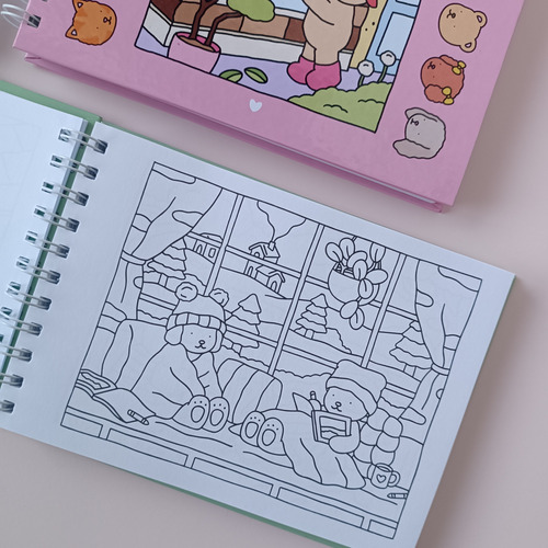 Livro De Colorir Bobbie Goods Ursinho Capa Dura 60 Páginas Capa Rosa