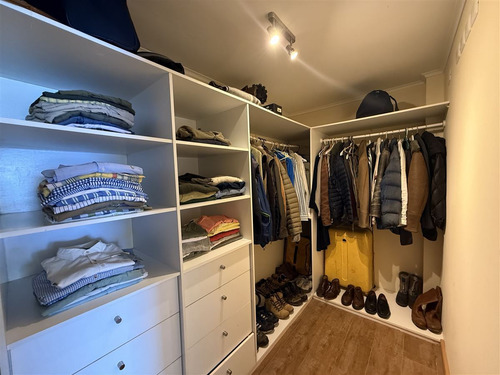 Casa En Venta De 4 Dorm. En Pucón, Los Riscos