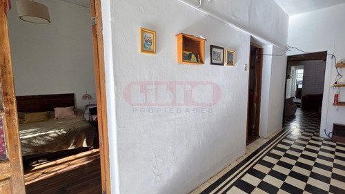 Casa En Venta 7 Ambientes En Mataderos - Oportunidad