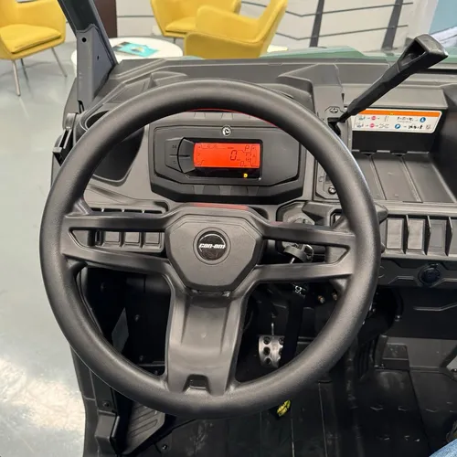 Can-am Defender Hd7 Base 2024