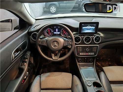 Mercedes-Benz CLA 180 1.6 CGI GASOLINA 7G-DCT
