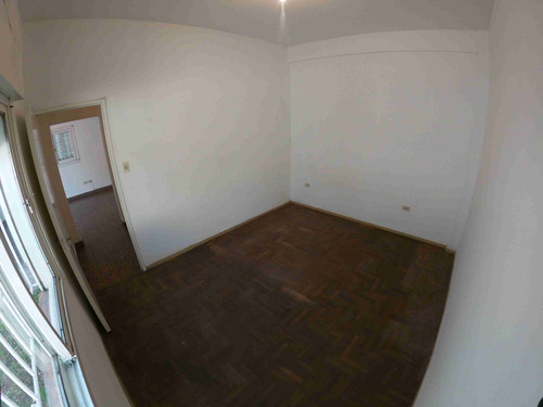 Imagen 9 de 16 de Venta 2 Ambientes Interno Con Jardin Excelente Ubicacion