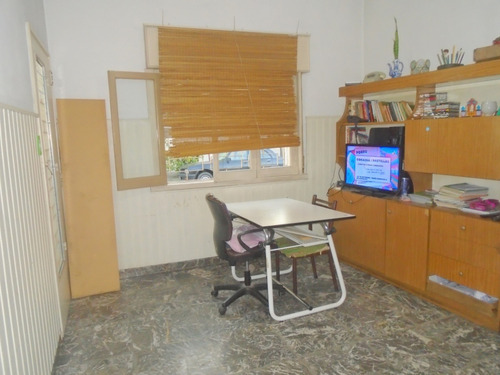Imagen 7 de 20 de Venta Casa En Esquina C/ Patio Terraza Y Galpón Villa Madero La Matanza Bs As
