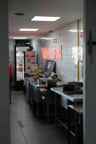 Negocio En Traspaso En Plaza Cañadas Del Lago (equipado Para Taquería)