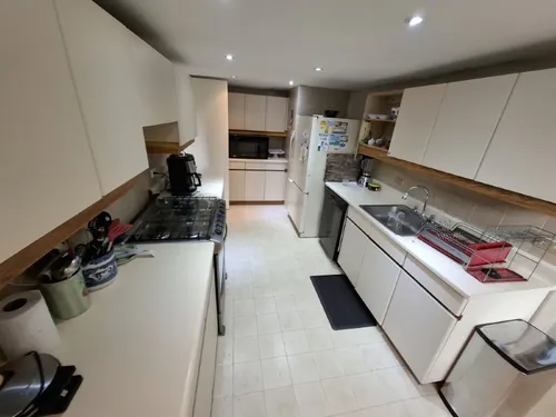 Apartamento En Venta Ubicado En El Poblado Sector Loma De Los Gonzalez (26528).