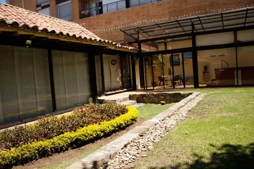 Casa En Venta En La Calleja. Cod V11764