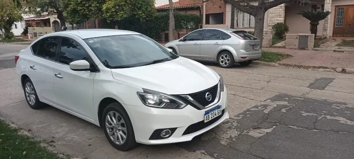 Nissan Sentra 2.0 Advance