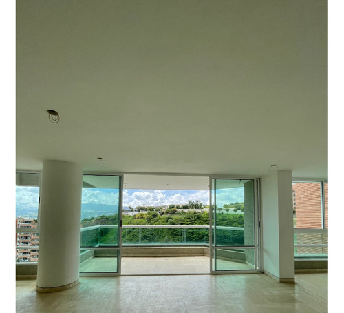 Se Vende Pb 264m2 3h+s/3.5b+s/6p Mirador De Los Campitos