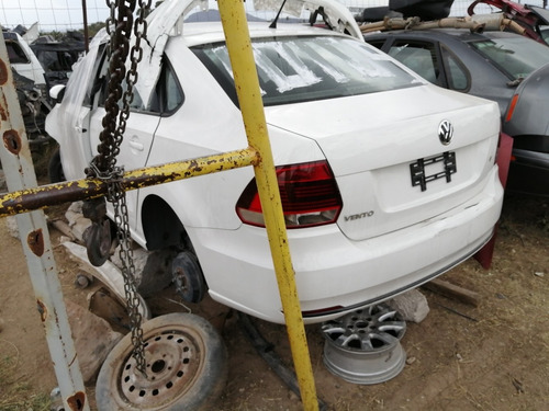 Imagen 2 de 5 de Volkswagen Vento 2014 - 2019 Por Partes Refacciones Yonke