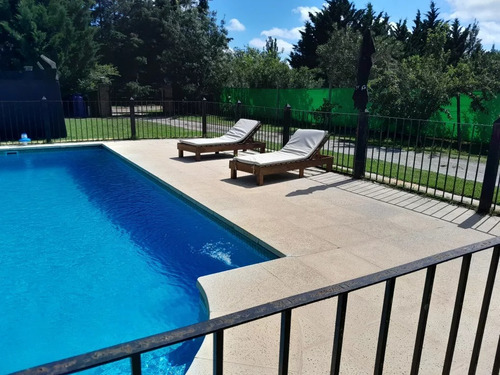 Casa Quinta , Alquiler Temporario, Para 8 Personas, Pileta Cerrada Con Solarium, Portón Corredizo Automati, Predio Cerrado, Pet Friendly, Wifi Ideal Home Office , Zona Segura, Atendido Por Sus Dueños.