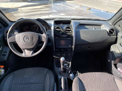 Imagen 10 de 13 de Renault Duster Oroch 2017 1.6 Outsider