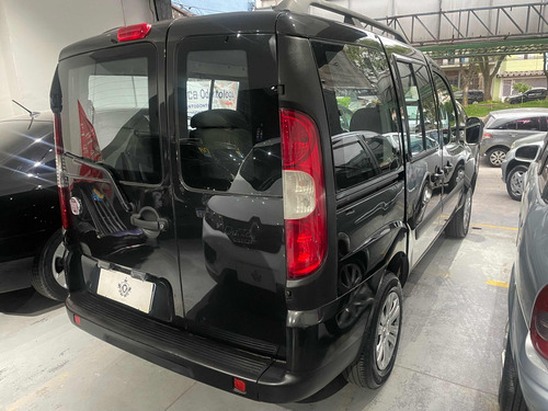 Fiat Doblo 1.8 16v Essence Flex 5p