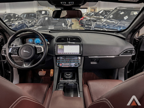 Jaguar F-PACE 3.0 V6 SUPERCHARGED S AWD 4P AUTOMÁTICO