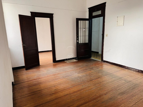 Imagen 18 de 23 de Ciudad Vieja Ref P0207 Venta Edificio (25 De Mayo Y Misiones)