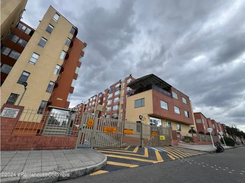Apartamento En Modelia Occidental Rah Co: 25-143