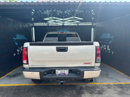 GMC Sierra 6.2 Crew Cab Denali Dvd 403 Hp 4x4 Mt