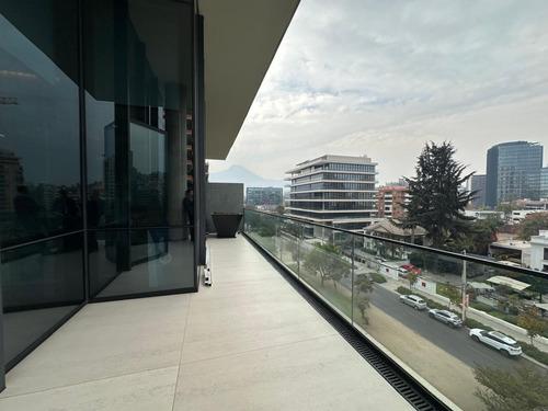 Vendo Oficina De Lujo De 173 M2 En Nueva Costanera, Vitacura