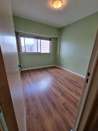 Departamento 2 Amb. Avellaneda Centro Con Cochera Y Balcón