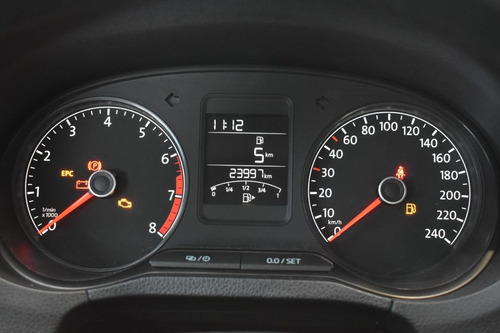 Imagen 13 de 15 de Volkswagen Vento Comfortline Plus L4 1.6l Abs Ba Ac Tm 2020