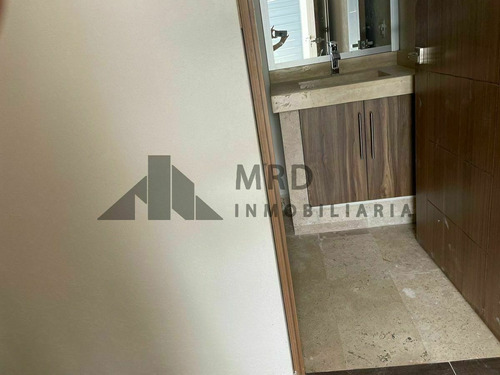 Imagen 9 de 29 de Casa En Venta En Fracc Paseo Del Parque Tres Marias