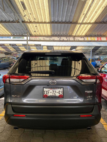 Imagen 3 de 11 de Toyota Rav4 2019 2.5 Xle 4wd At 204 Hp