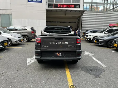 RAM 700 1.4 Big Horn Dc