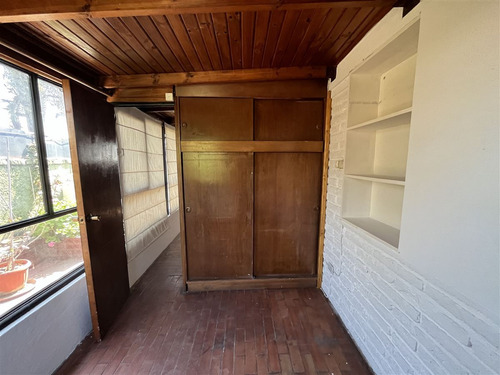 Casa En Venta De 3 Dorm. En La Cisterna