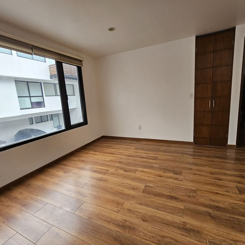 Rento Mo0derna Residencia En Contadero