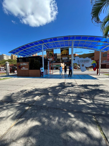 Fondo De Comercio En Venta Tienda De Ropa En Cc Los Próceres Libertador Caracas