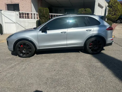 Porsche Cayenne 4.8 Turbo Tiptronic At