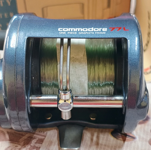 Carretilha Abu Garcia Commodore 77l Perfil Alto. Raridade Azul-marinho Direito