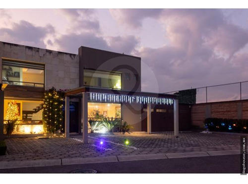 Casa En Venta En Bosque De Las Fuentes Residencial En Calimaya