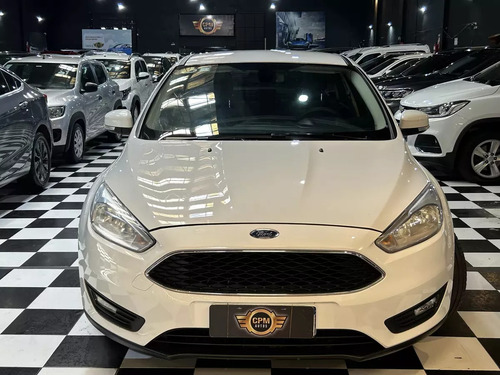 Ford Focus III 1.6 Sedan S