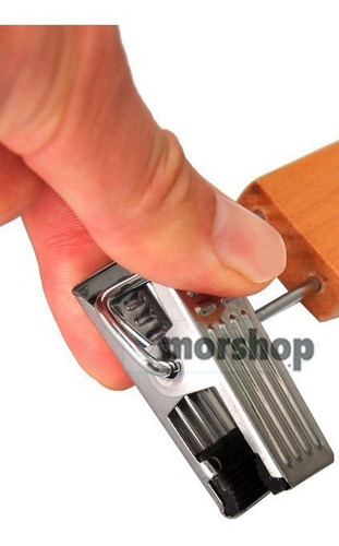 Perchas De Madera Con Broches Polleras Pantalones X 5 Unid. Ganchos