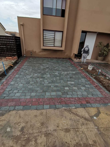 Imagen 3 de 10 de Adoquines Venta E Instalación