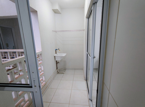 Vendo Apartamento 1 Quarto, Ótima Localização Em São Carlos.