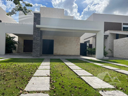 Casa En Venta Lagos Del Sol Cancún