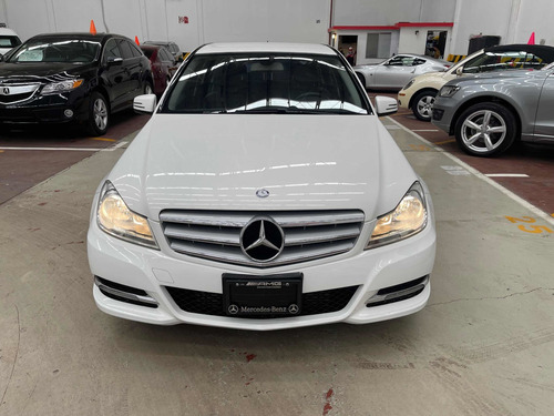 Imagen 2 de 12 de Mercedes-benz Clase C 1.8 180 Cgi At 2013