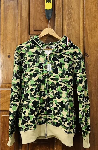 Green camo bape 2025