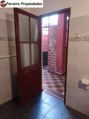 Imagen 20 de 30 de Casa Ph Pocitos Venta Al Frente 4 Dormitorios Cocina Baño Pallier Comedor Patio Buhardilla Y Azotea