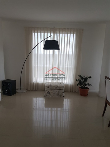 Apartamento Sobre Roosevelt Con Todos Los Servicios - Ref: 4966