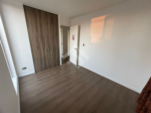 Departamento En Venta De 3 Dorm. En Maipú