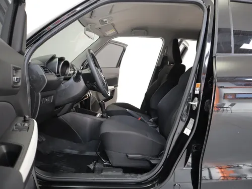Suzuki Swift HYBRID 1.2 MT 6AB ABS 5P