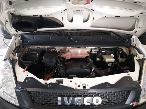 Iveco Daily Caminhonete Bau Refr